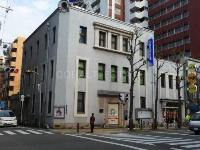 銀行